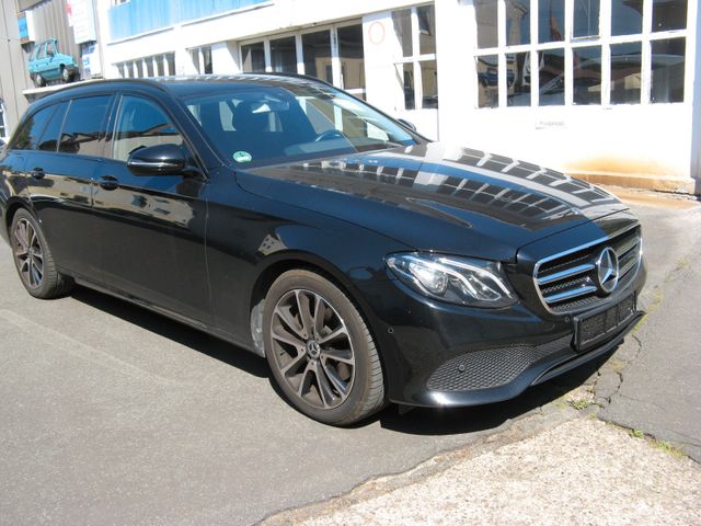 Mercedes-Benz E 220 E T  220 d Avantgarde, 9G