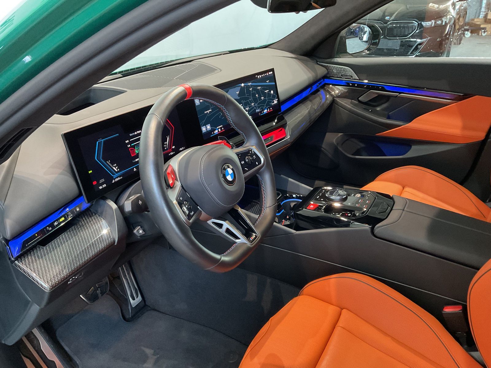 Fahrzeugabbildung BMW M5 Touring |Sitzbelüftung |B&W |M Driver&apos;s Packa