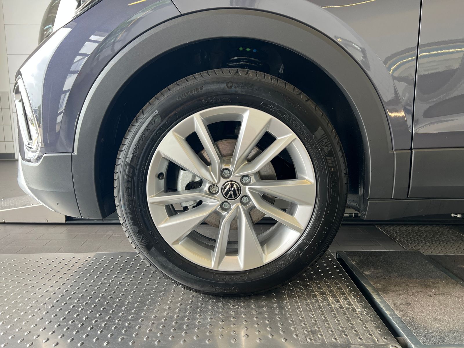 Fahrzeugabbildung Volkswagen T-Cross Life 1.0 TSI DSG *AHK,IQ-Light,ACC,Kamer