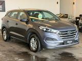 Hyundai Tucson**blue Classic**Garantie**HU 04/2027** - Hyundai TUCSON: Allradantrieb, 2.0