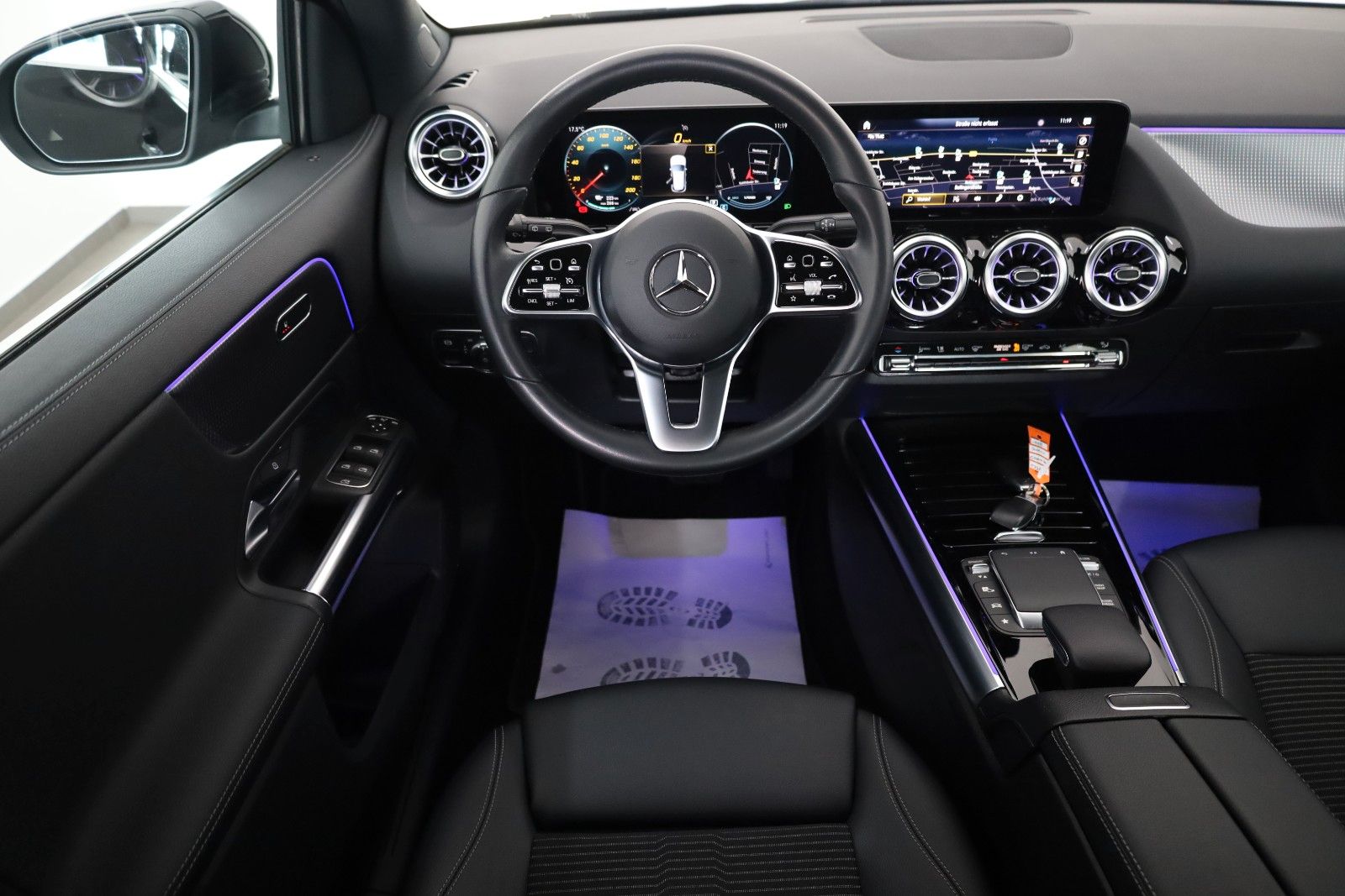 Fahrzeugabbildung Mercedes-Benz EQA 250 Progressive,T.Leder,Navi,LED,SH,Kamera