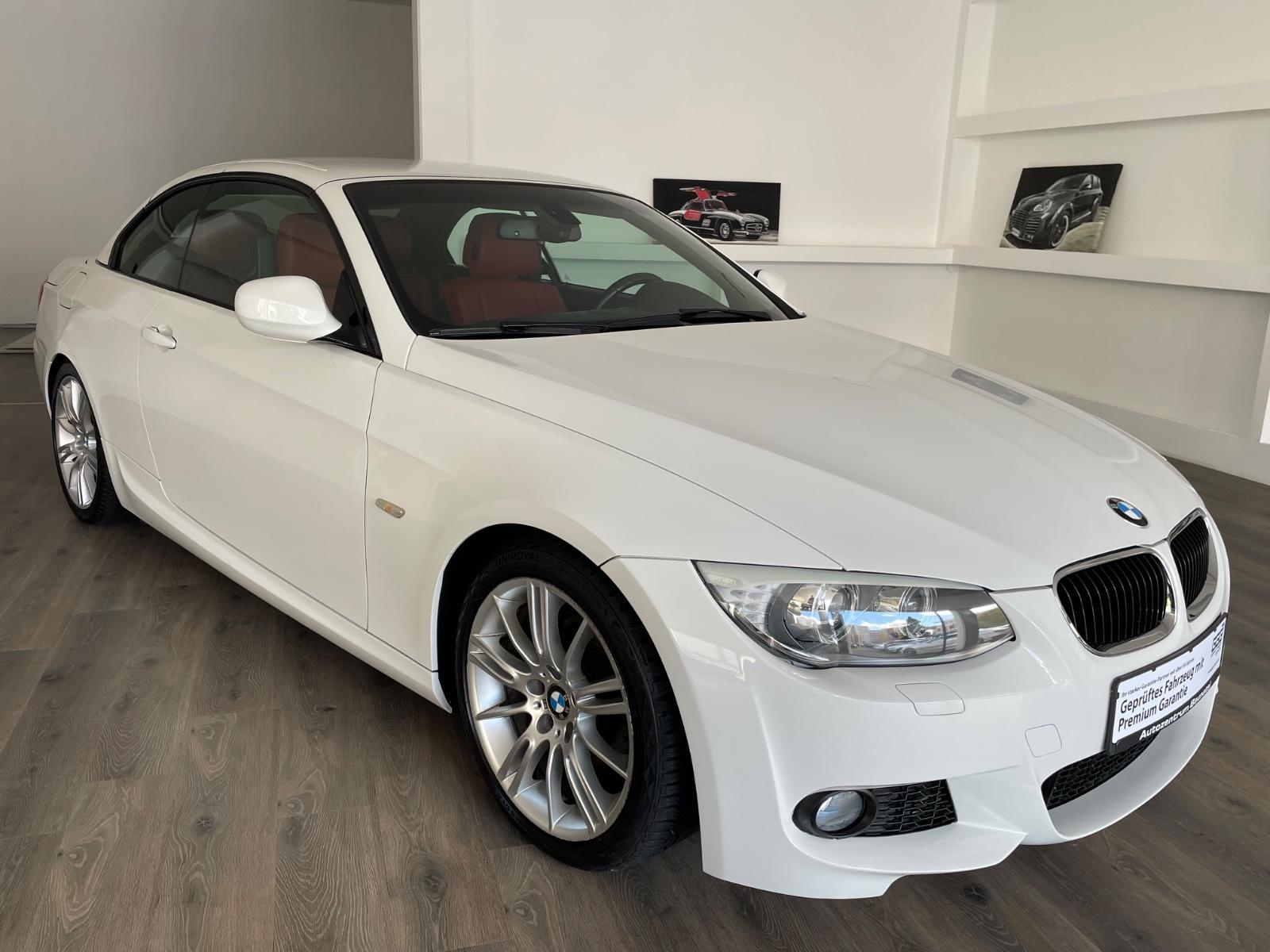 BMW 320i Cabrio M-PAKET KLIMA+LEDER+SHZ+PDC+TEMPO+