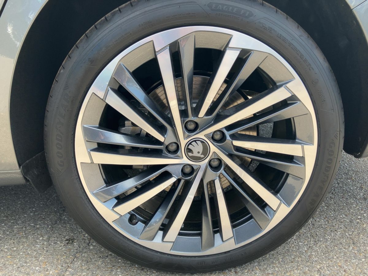 Skoda Superb - Bild 13