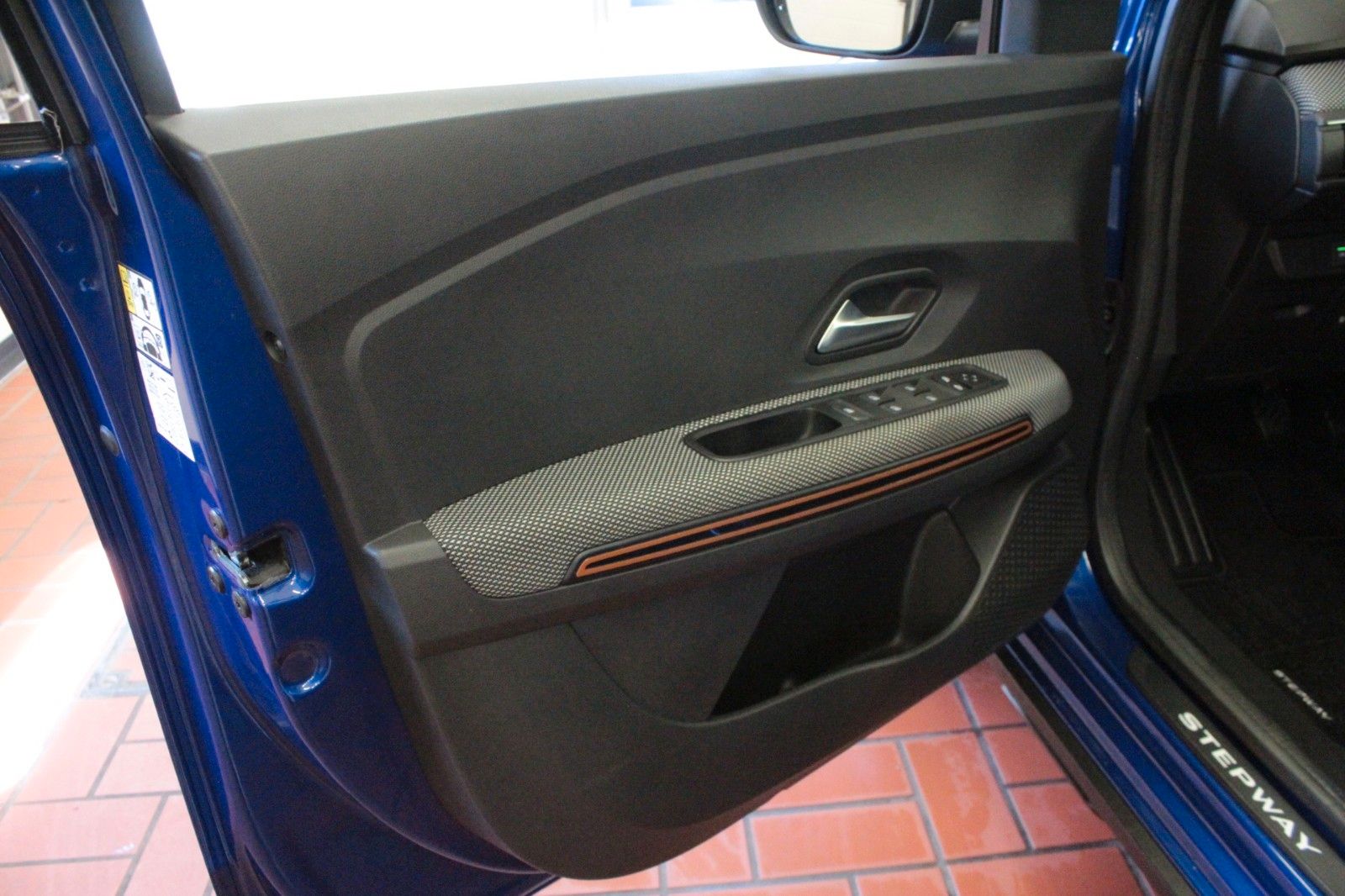 Fahrzeugabbildung Dacia Sandero TCe 100  Eco G   Benzin  + LPG