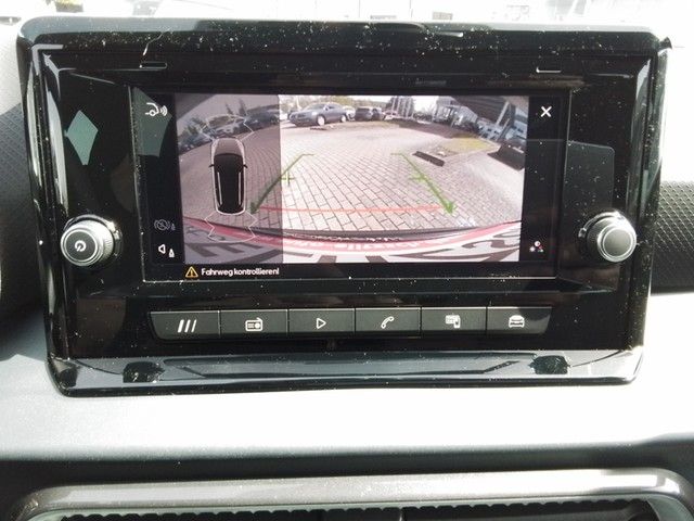 Fahrzeugabbildung SEAT Arona 1.0 TSI Xperience AHK 18''