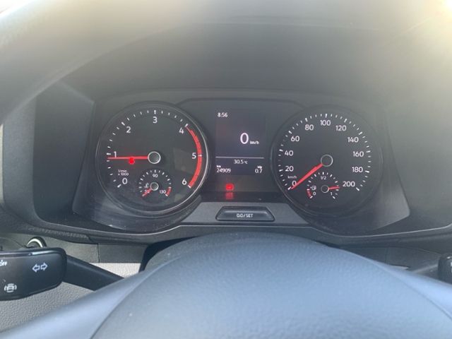 Fahrzeugabbildung Volkswagen Crafter Kasten 35 MR 2.0TDI 103KW 6-Gang AHZV KL