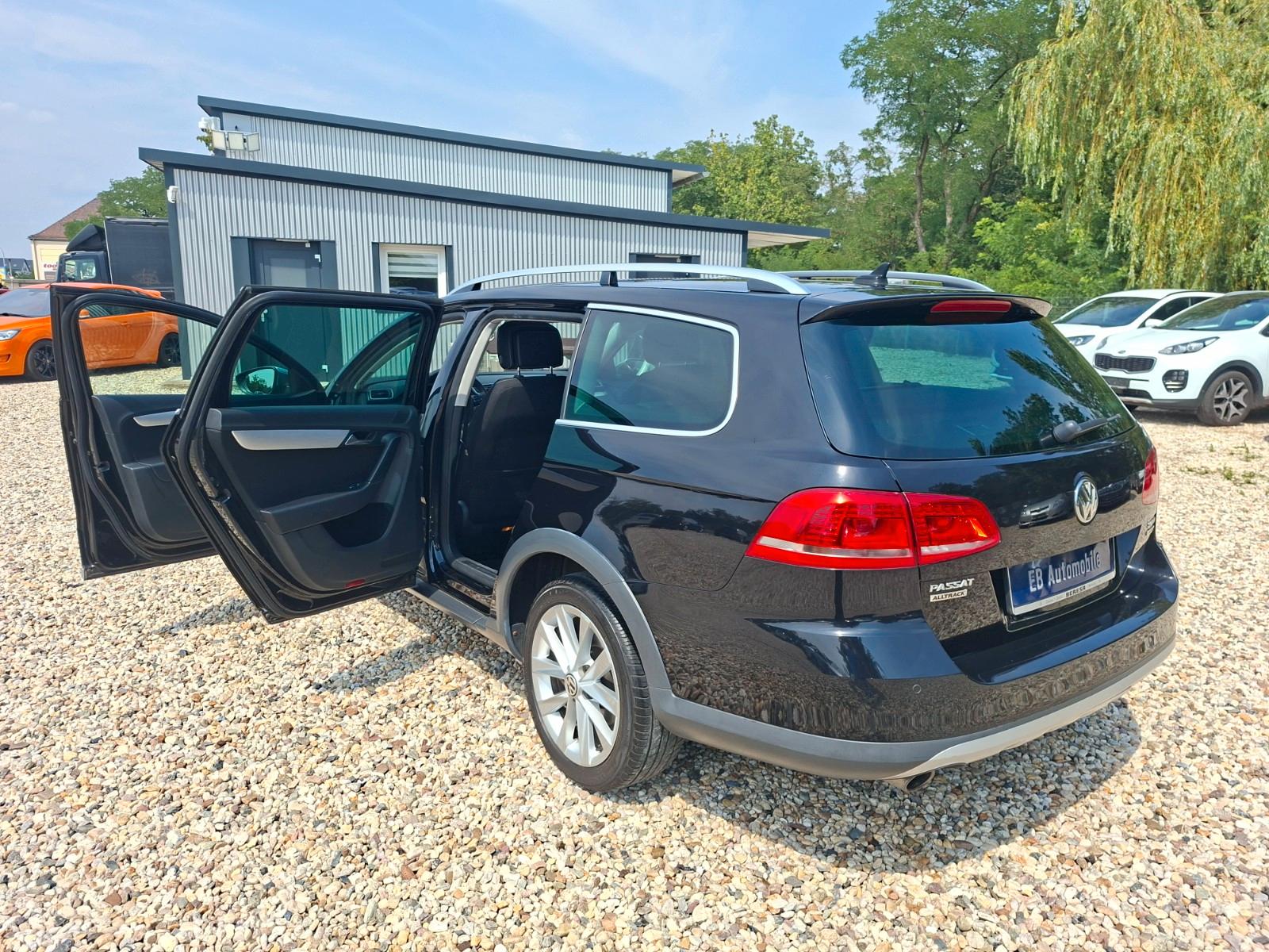 Volkswagen Passat Alltrack 2013 — photo 8
