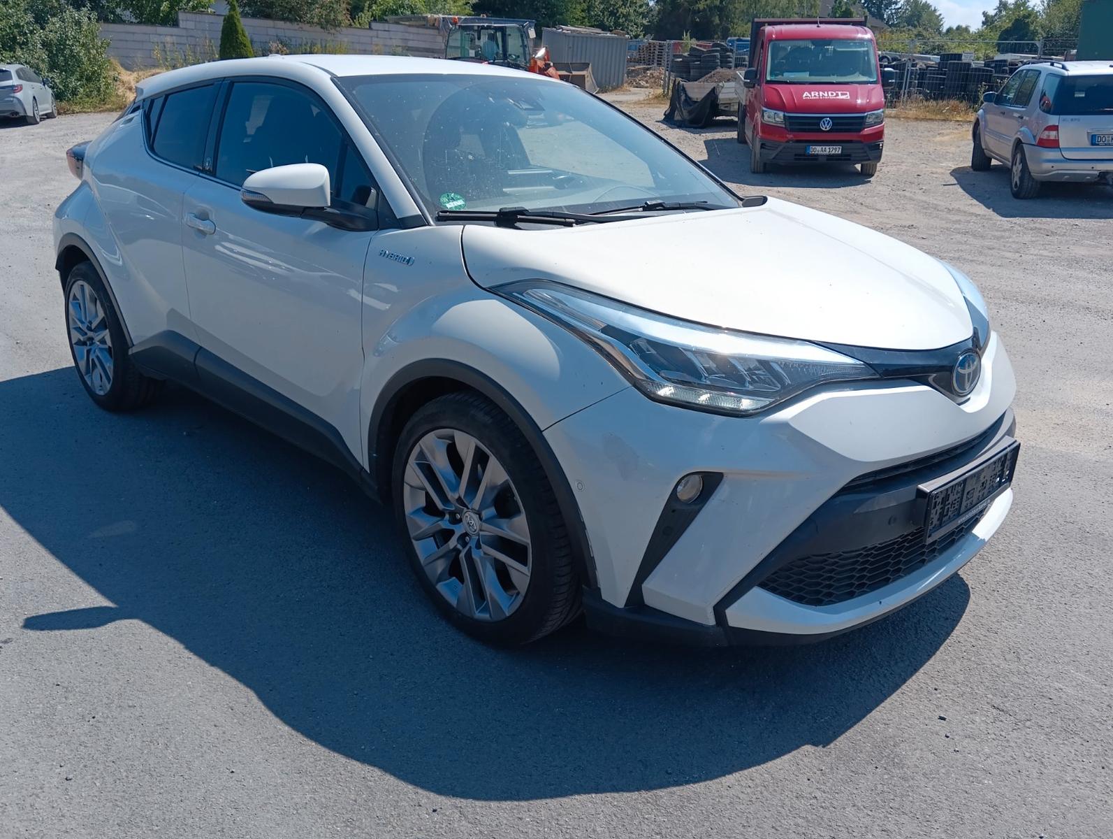Toyota C-HR 2.0-l-VVTi Hybrid Team D