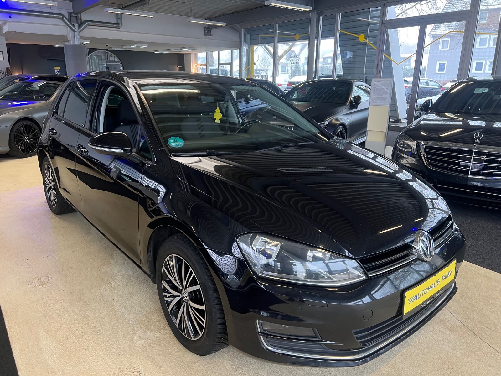 Fahrzeugabbildung Volkswagen Golf VII Lim. 2.0 TDI DSG Allstar *SCHECKHEFTG*