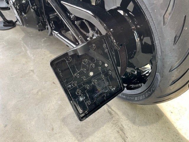 Fahrzeugabbildung Harley-Davidson FLFBS Fat Boy Custom Umbau Jekill u.v.m.