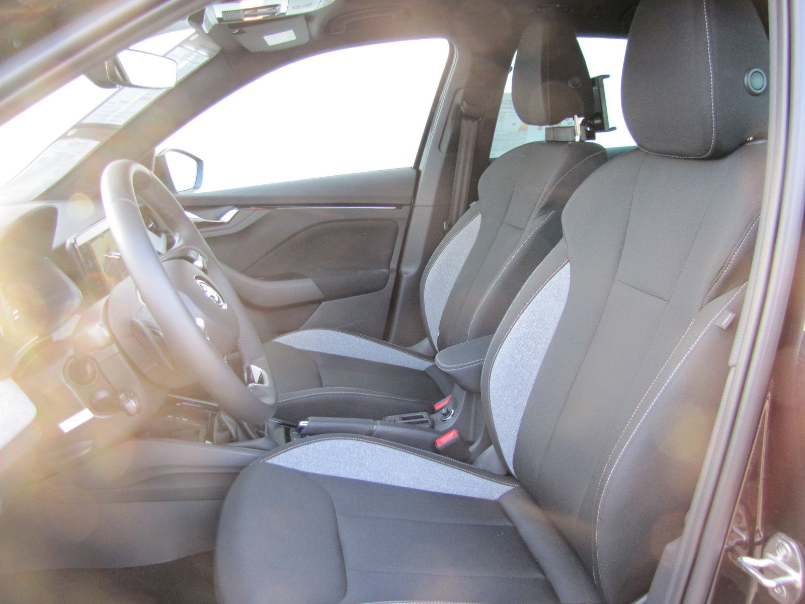 Fahrzeugabbildung SKODA Kamiq Selection 1.5l TSI 150PS 7-Gang DSG