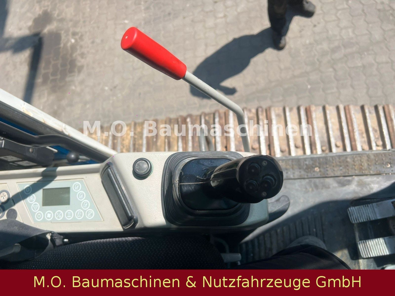 Fahrzeugabbildung Liebherr R 934 C HV-HD Litronic / Abbruchbagger /