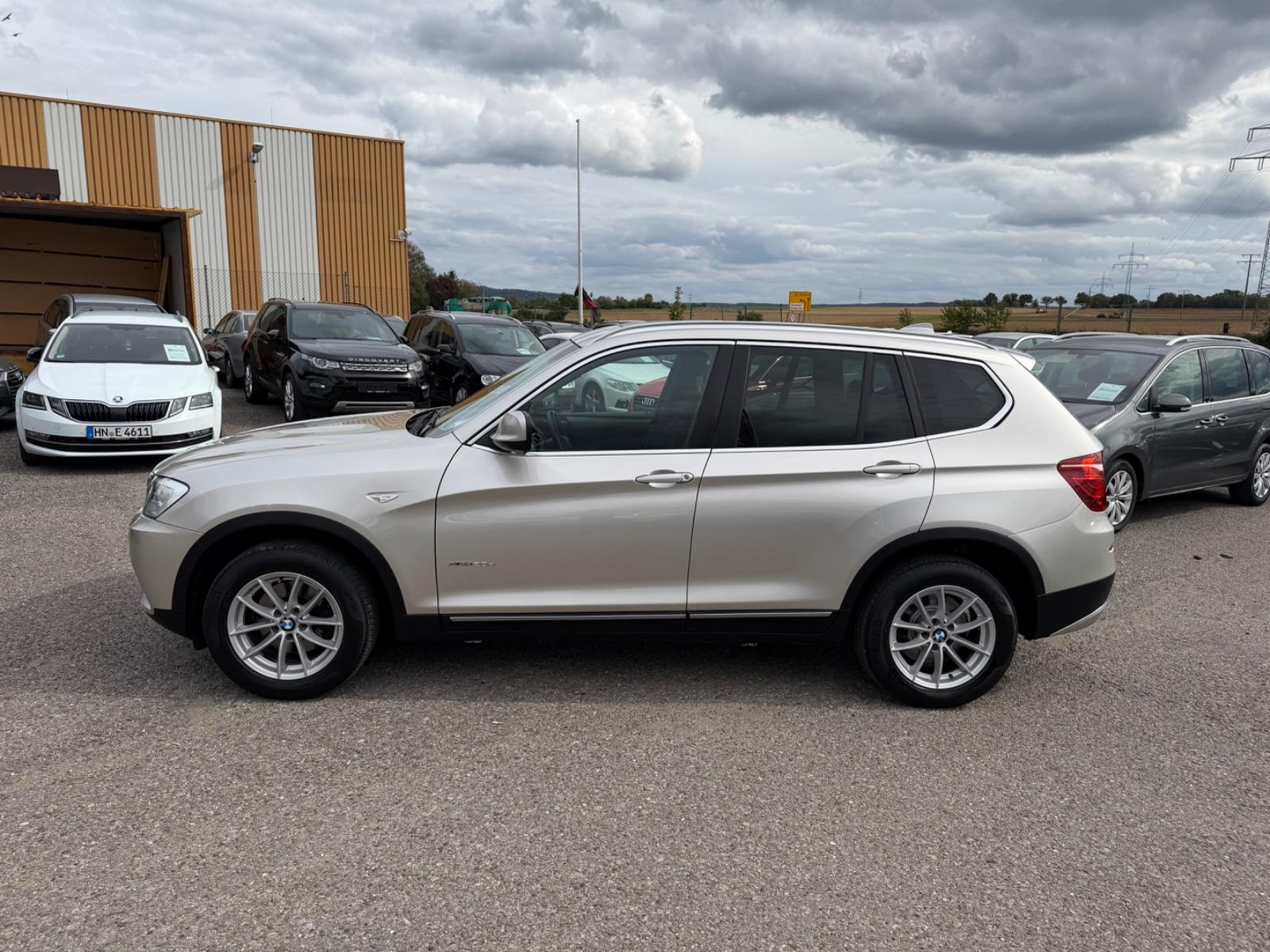 BMW X3 xDrive 20 d Auto.LED BI-Xenon Navi 1.Hand Pan