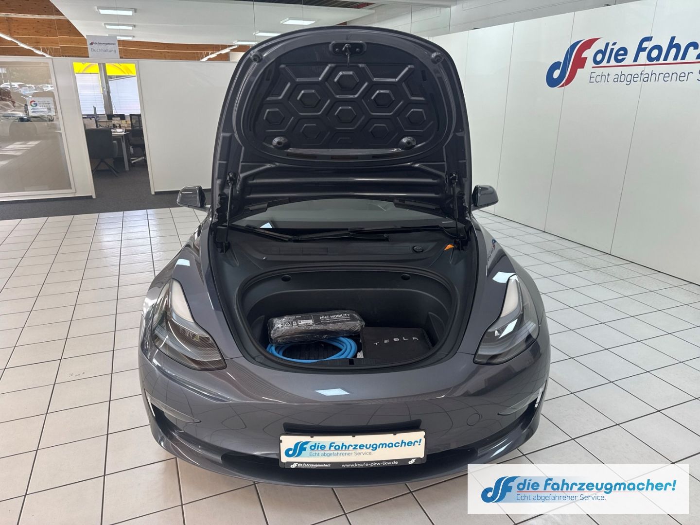 Fahrzeugabbildung Tesla Model 3 Long Range RWD Soundsystem ACC El. Heckk