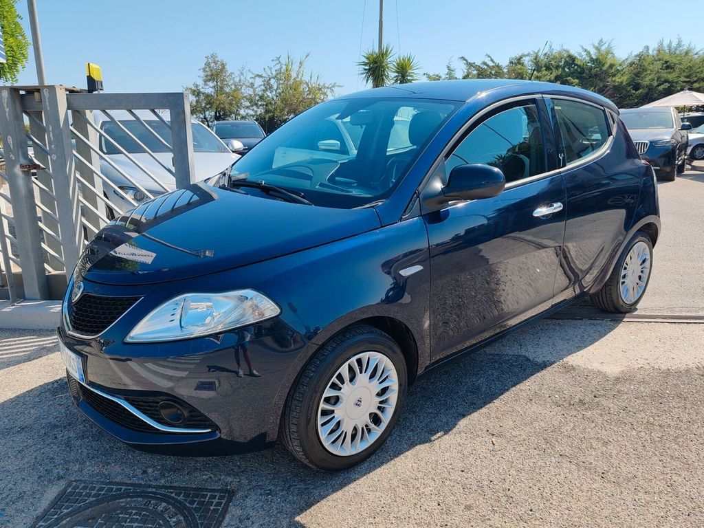 Image of Lancia Ypsilon