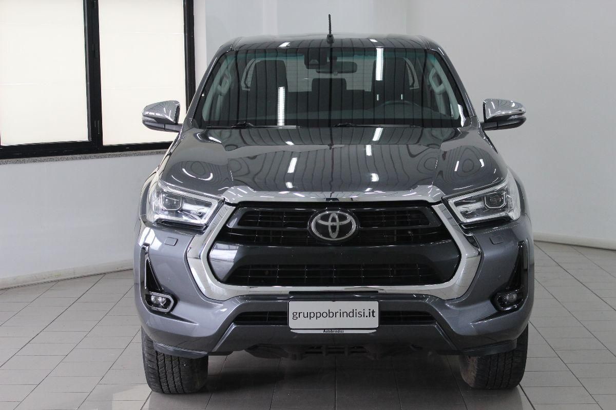 Toyota HILUX 2.4 D-4D A/T AWD 4 PORTE DOUBLE CAB EXECUT imagem 2