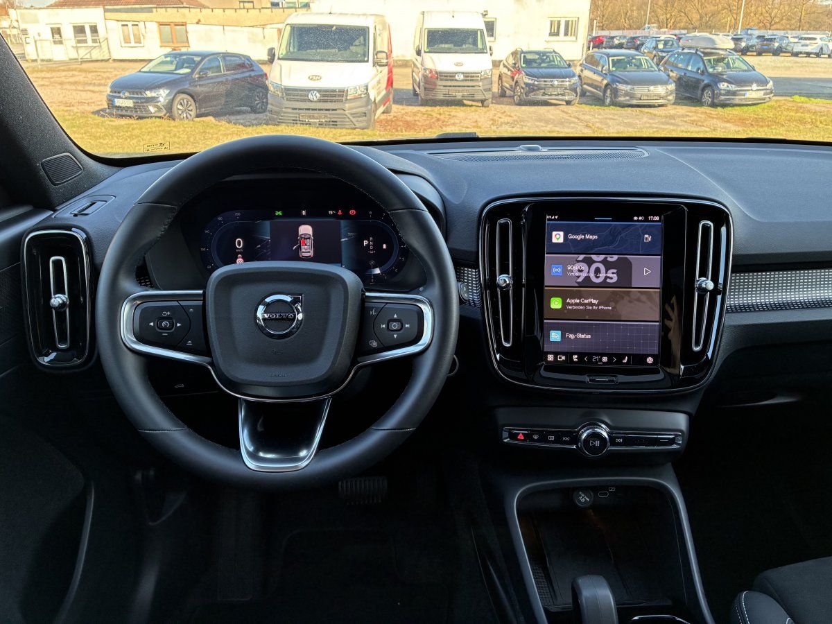 Volvo XC40 B3 Ultra Black Edition Pixel-Led Business M foto 17
