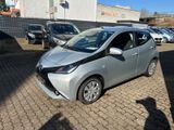 Toyota Aygo AYGO x-play Team D*X-Touch Media*R-Kamera* - Toyota: Team Aygo