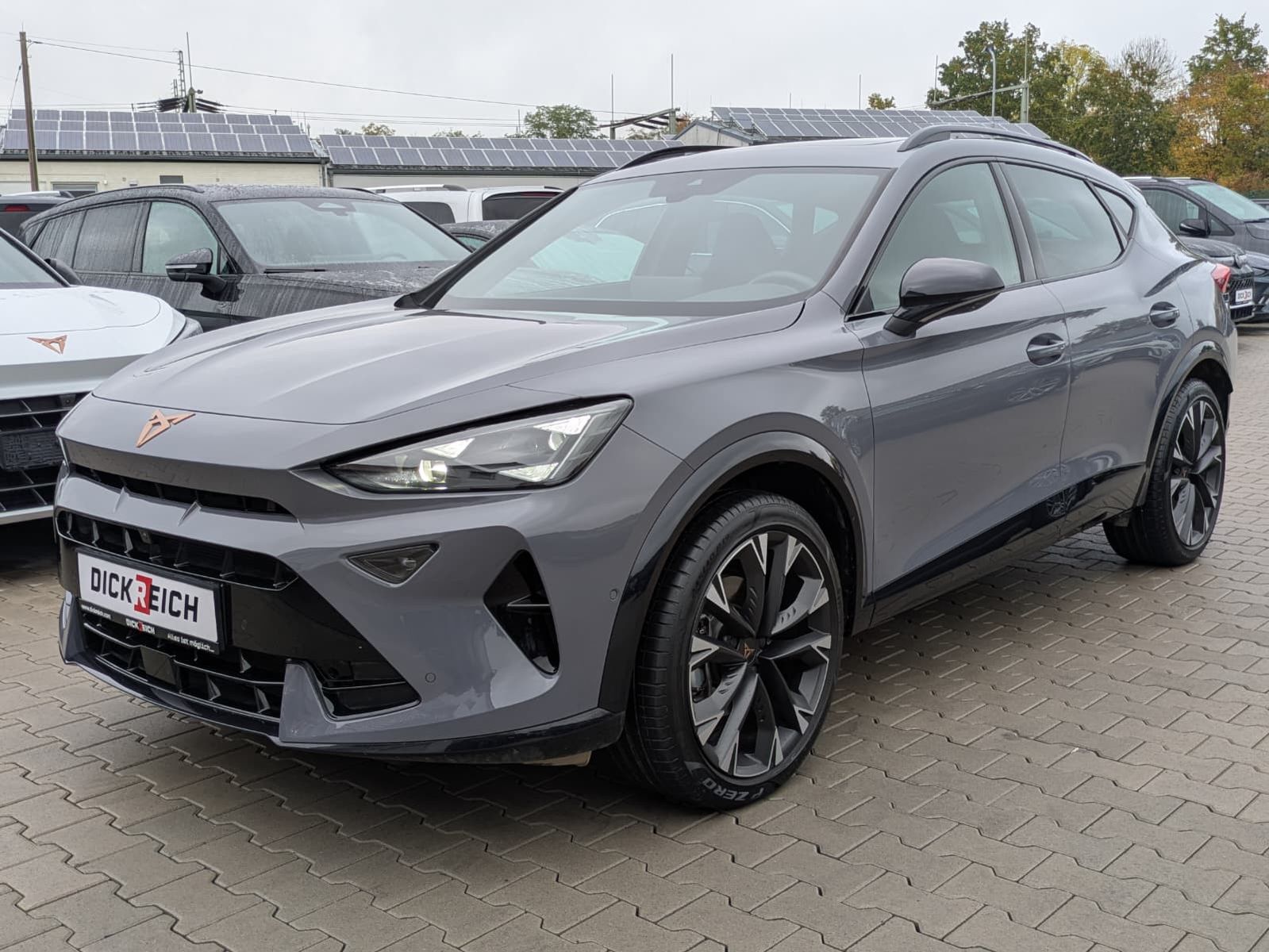 Fahrzeugabbildung CUPRA Formentor 1.5 eTSI PANO*MATRIX*SENNH.*DINAM*360°