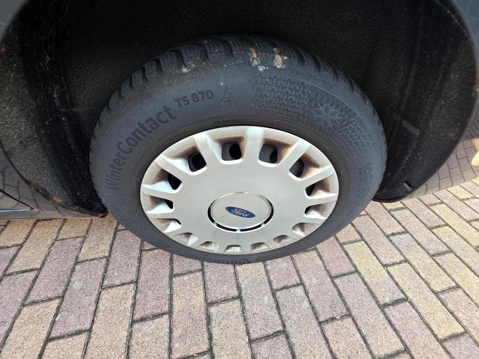 Ford Focus 2009 — photo 6