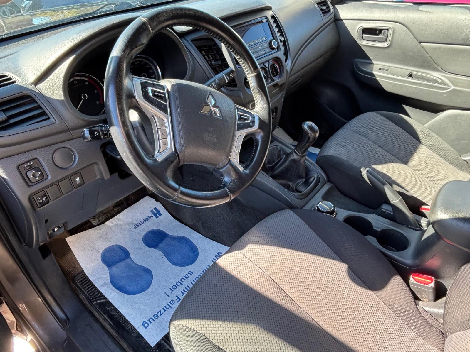 Mitsubishi L200 Basis Doppelkabine 4WD