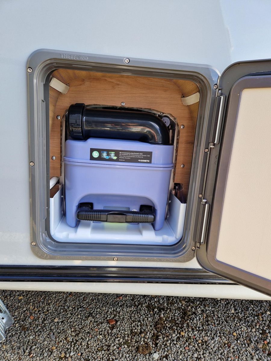 Fahrzeugabbildung Knaus Südwind 580  QS Black Selection