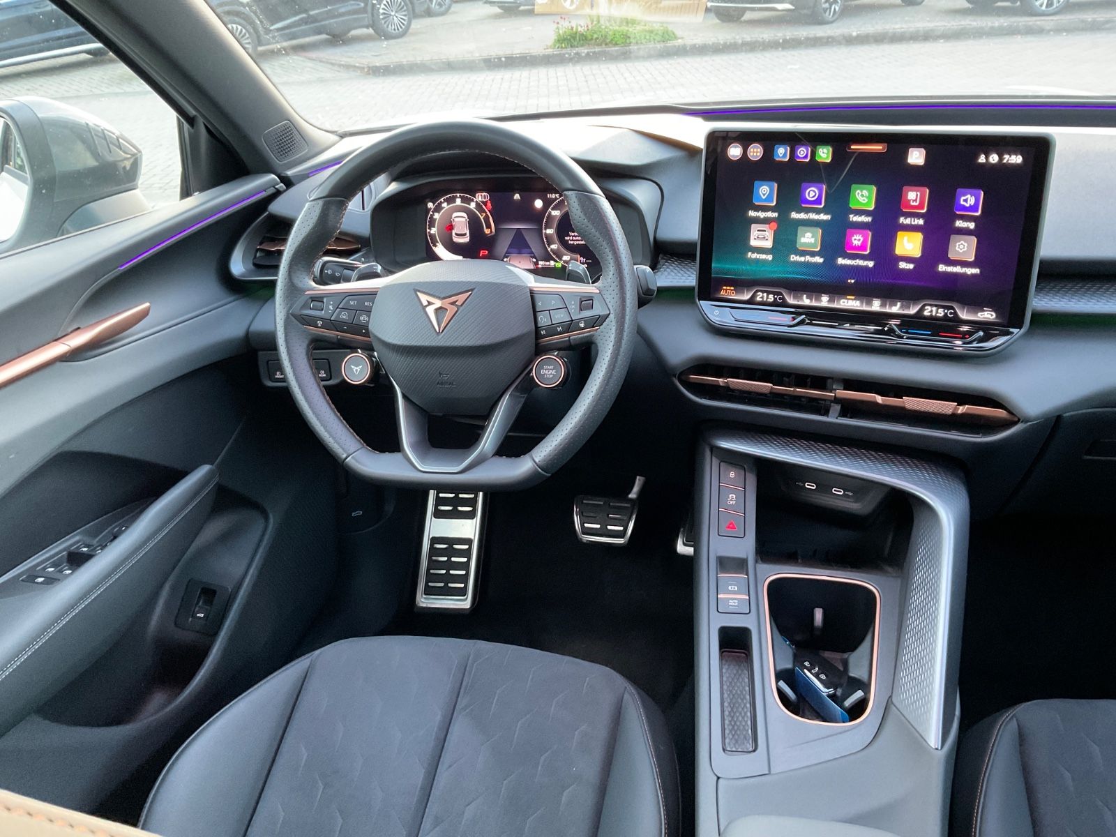 Fahrzeugabbildung CUPRA Terramar 1.5 eTSI DSG,Kamera,LED,ACC,Navi,Memory