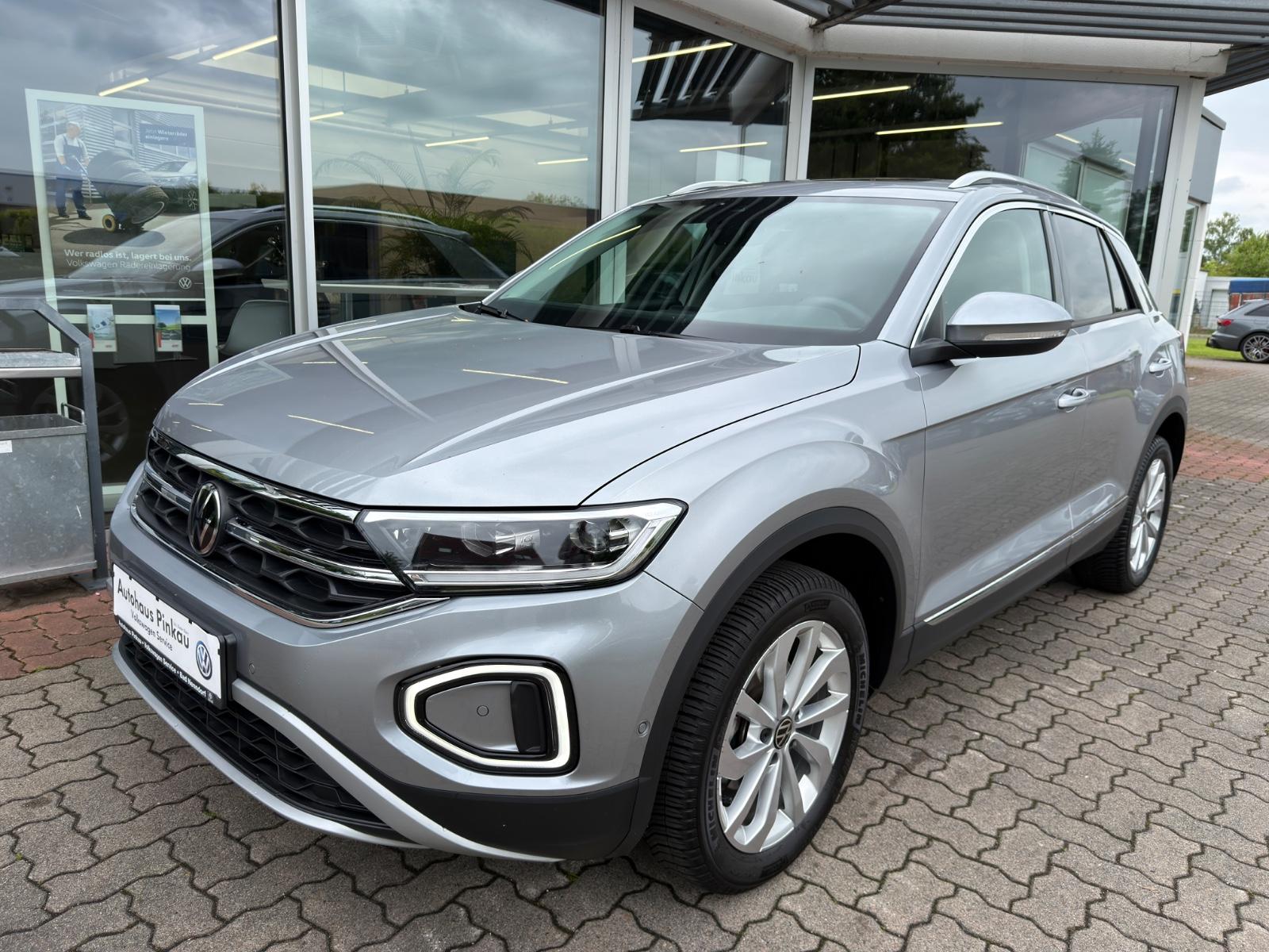 Volkswagen T-Roc 1.5 TSI DSG Style PANO AHK NAVI Kamera