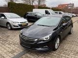 Opel Astra K Sports Tourer Innovation - Opel Astra mit Benzin-Antrieb: Schiebedach, Kombi