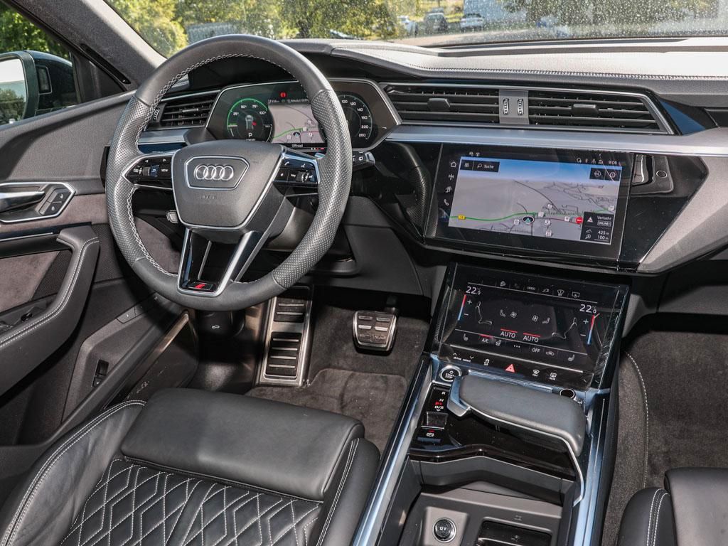 Audi Q8 e-tron S line 55 quattro AHK+HUD+MATRIX+PANO imagem 3