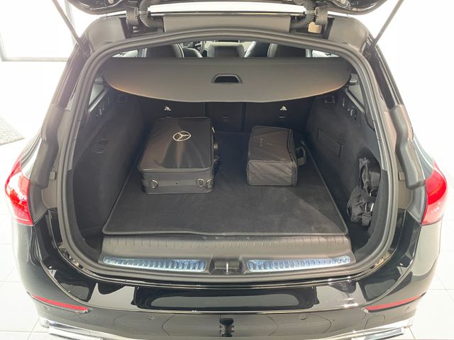 Fahrzeugabbildung Mercedes-Benz C 300 e T-Modell AMG/Pano/AHK/Digital/360°