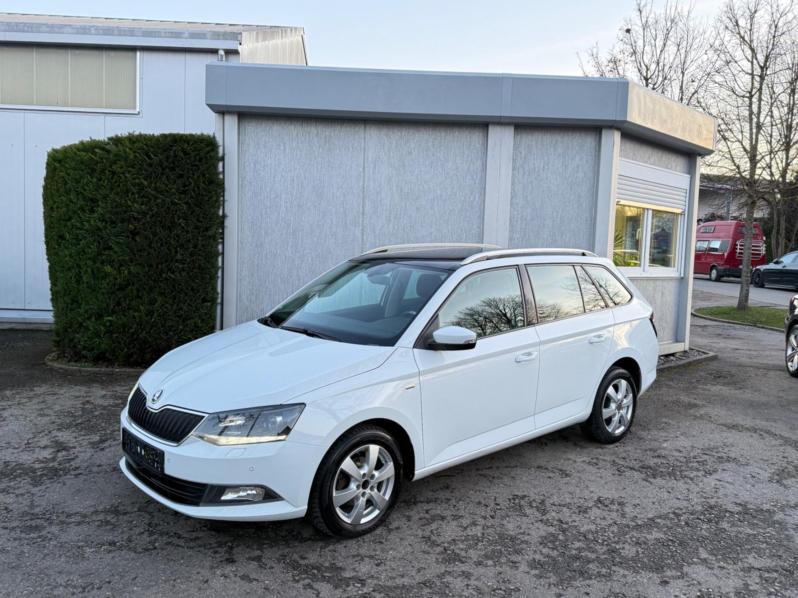 Skoda Fabia Combi!DSG!1.4 TDI!Navi!ACC!Kamera!AHK!PDC!