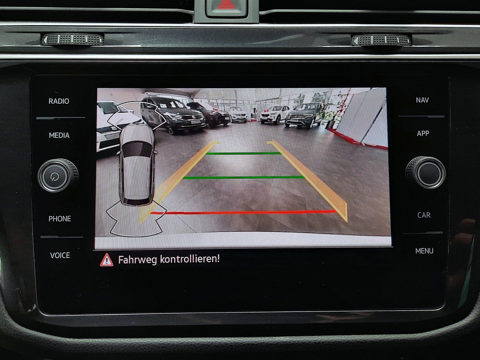 Fahrzeugabbildung Volkswagen Tiguan Active TSI *Navi*ACC*LED*PDC*Sitzhzg*Cam*