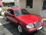 Mercedes-Benz E 250 D - rote Mercedes-Benz E 250