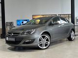 Opel Astra 1.4 Turbo J Edition *Navi,PDC,Tempo.,Sitzh - Opel Astra: Limousine, J