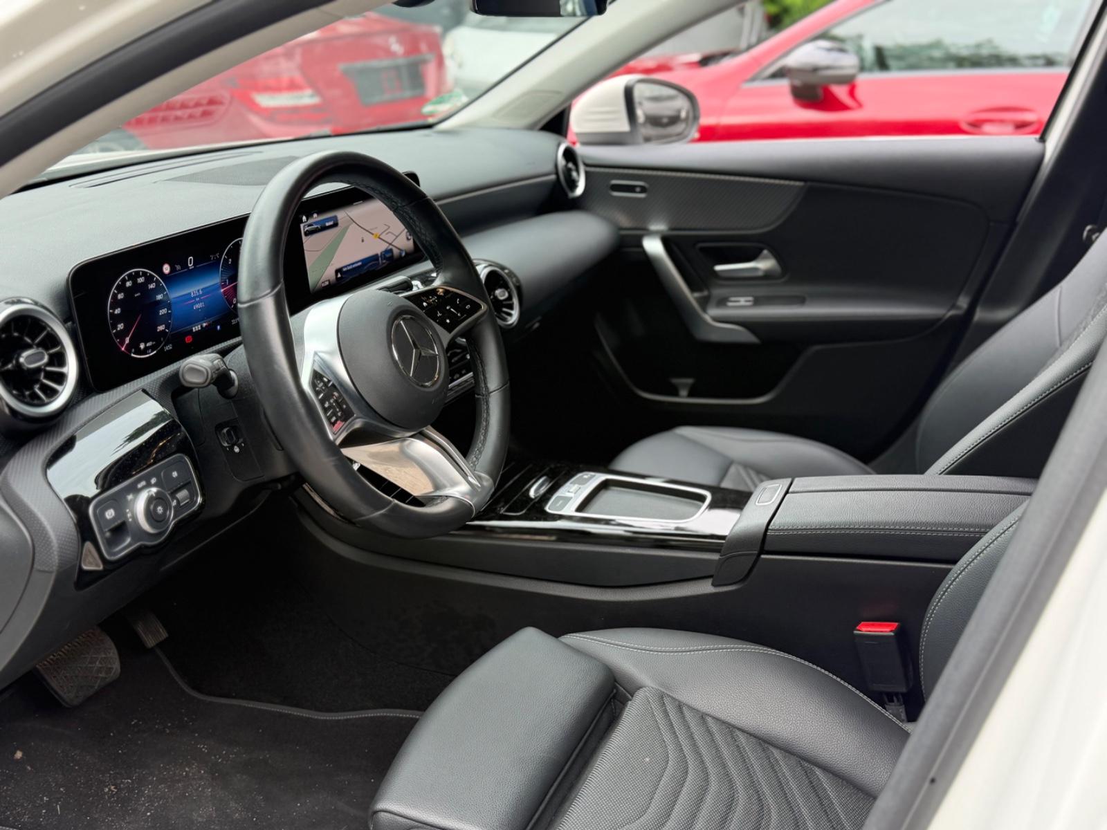 Mercedes-Benz A-Class A180d*AUTOMATIK*MULTIBEAM-LED*CARPLAY+NAVI*, миниатюра 13