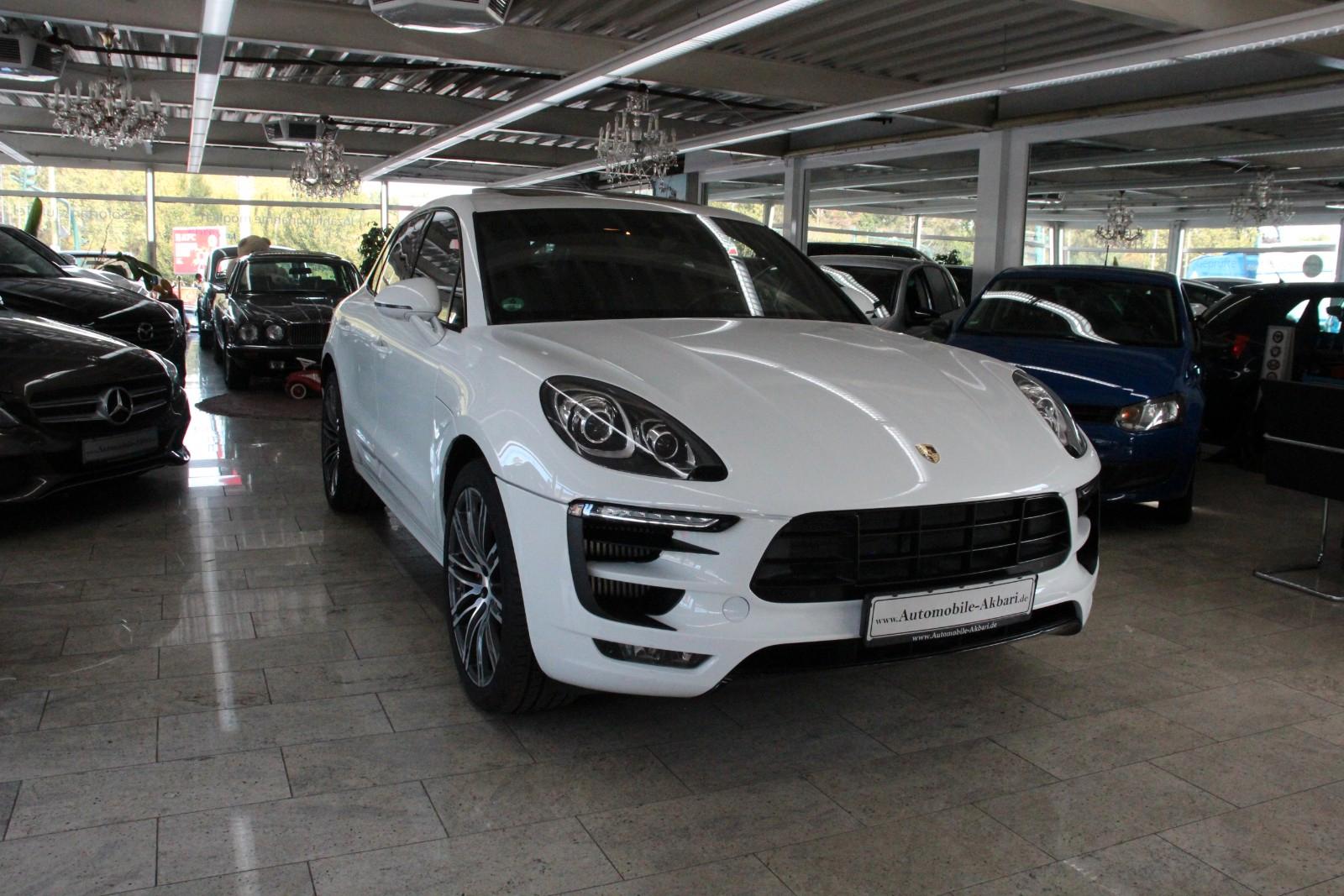 Porsche Macan Turbo *BOSE/Pano/Sitzbelüftung*