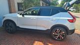 Volvo XC40 T4 R Design Geartronic R Design - Volvo XC40 von privat