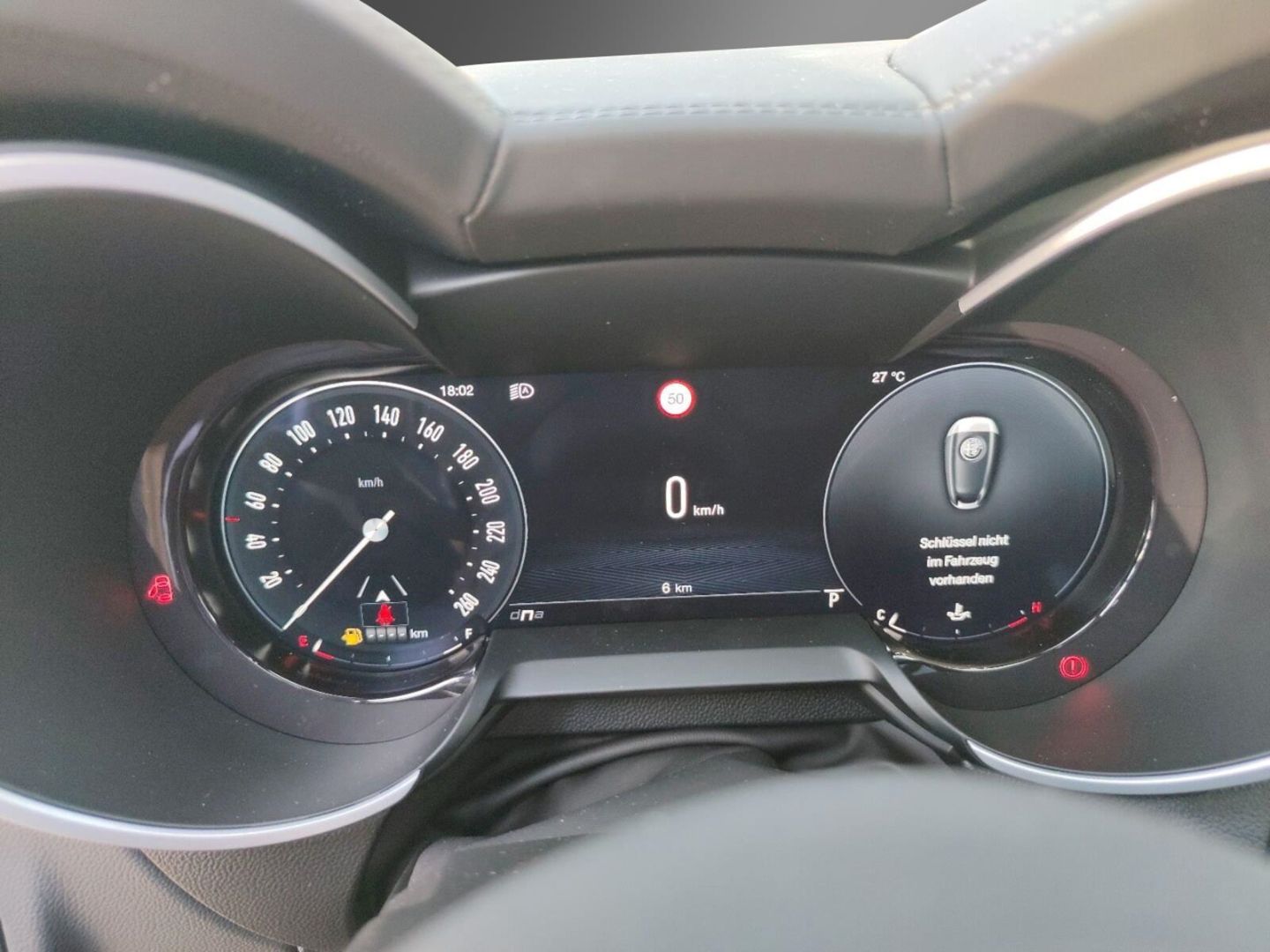 Fahrzeugabbildung Alfa Romeo Stelvio Veloce Q4 2.0 Turbo-21 Zoll-Panoramadach