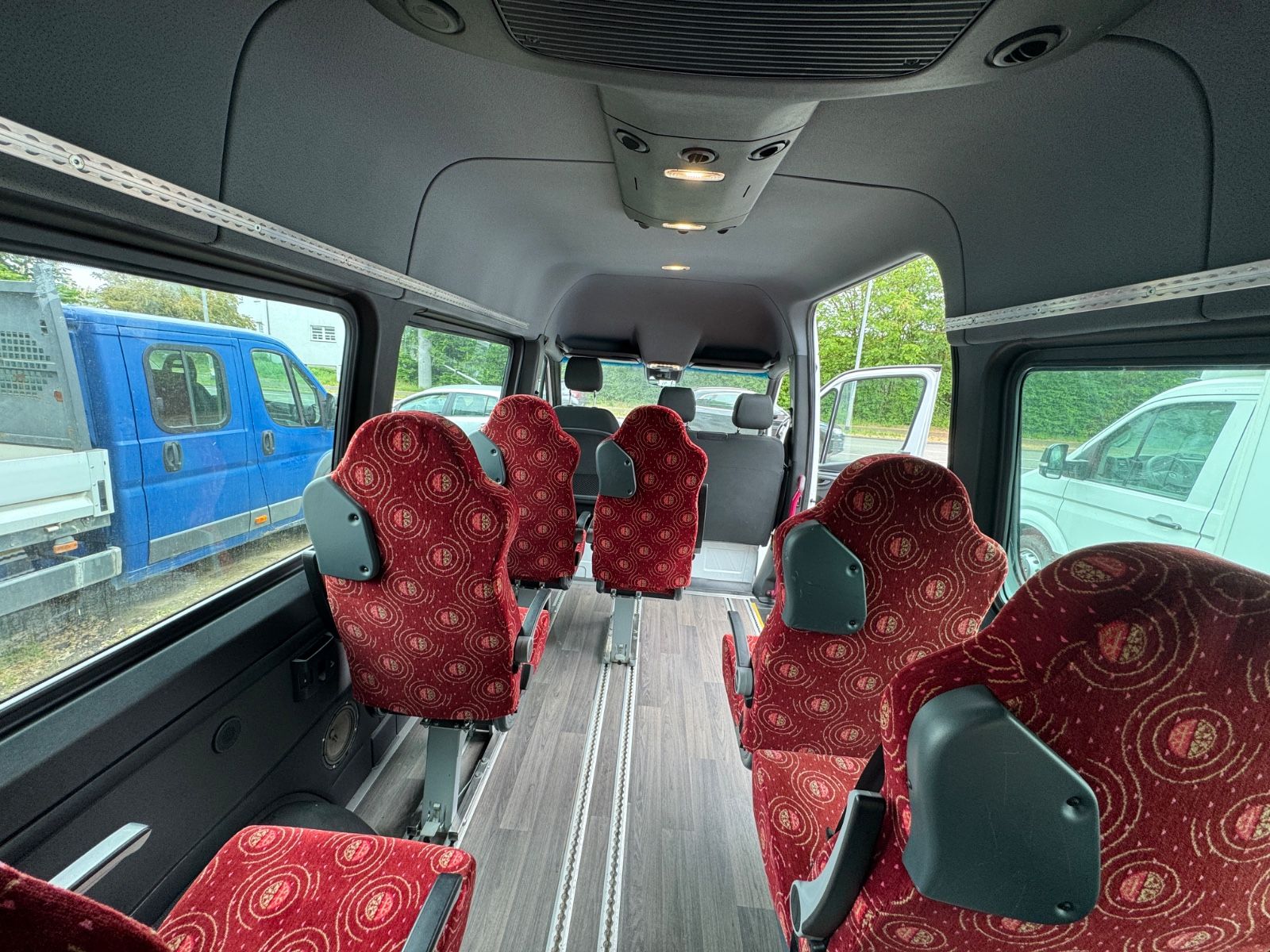 Fahrzeugabbildung Mercedes-Benz Sprinter III 314 CDI 9 Sitzer Doppelklima+9Sitze