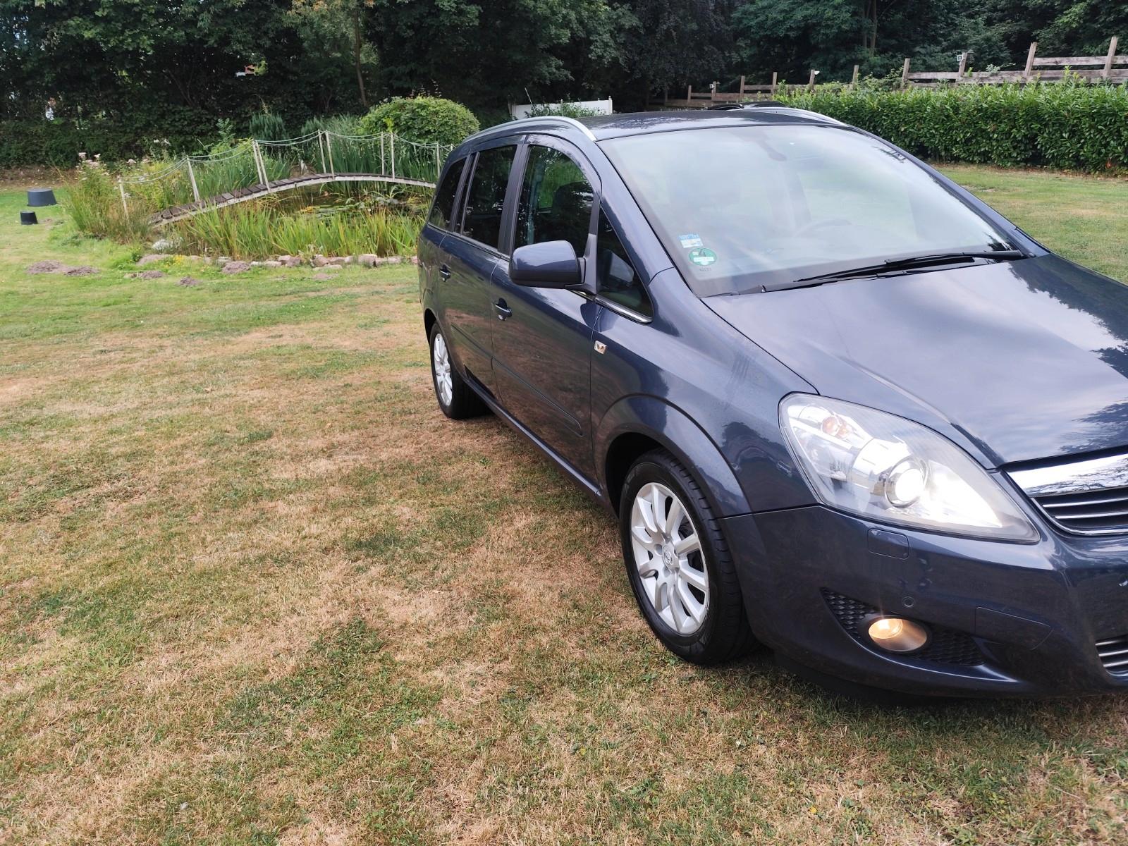Opel Zafira B Innovation-Ahk-Ölkühler -TÜVNeu-Xenon