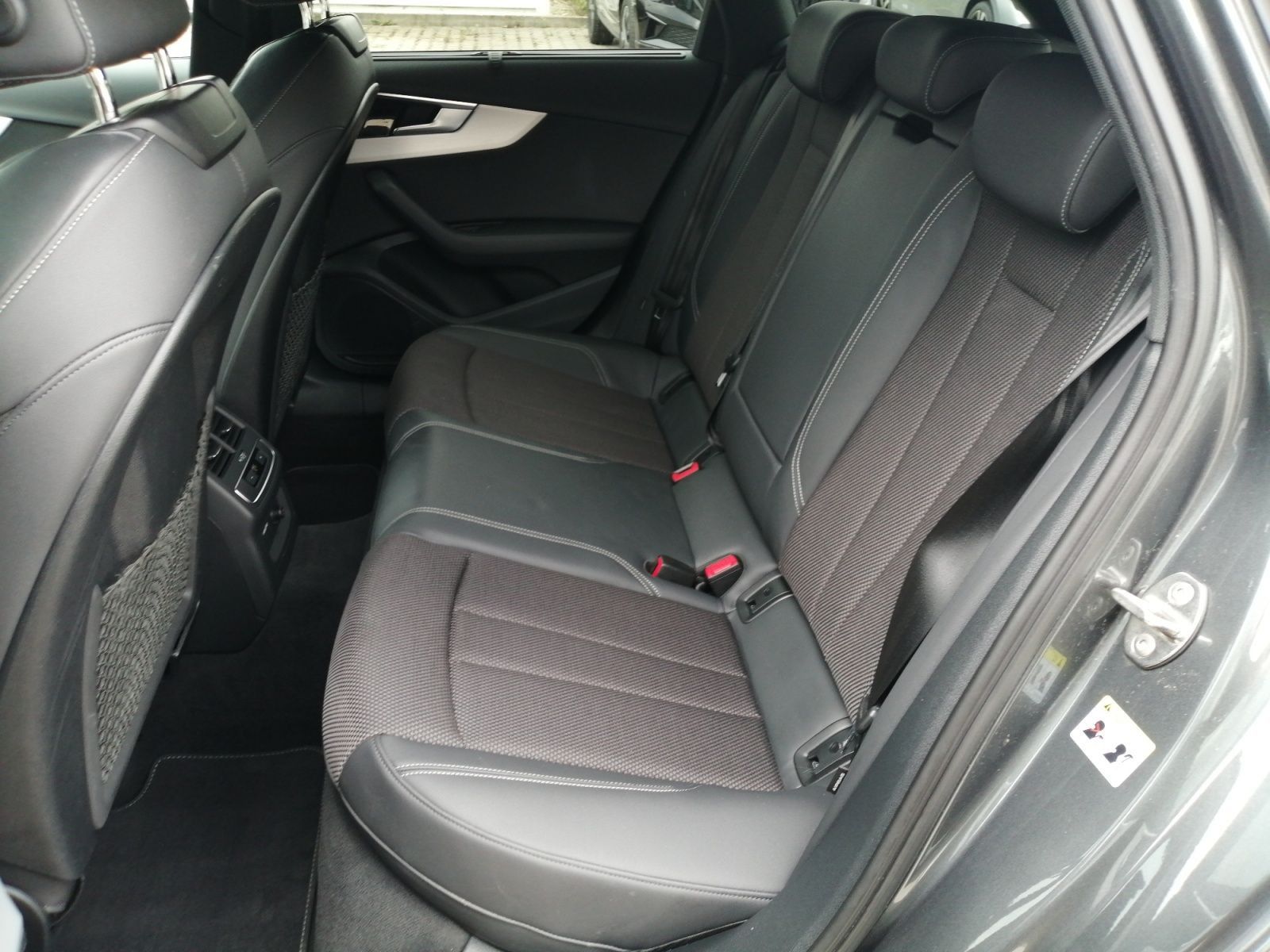 Audi A4 - Bild 13