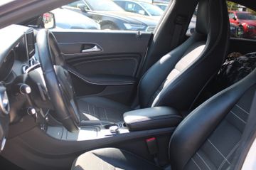 Mercedes-Benz CLA 200 Lim. *sehr gepflegt*