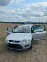 Ford Focus 1,6 Style+ Turnier Style+ - Ford Focus aus 2008: Turnier