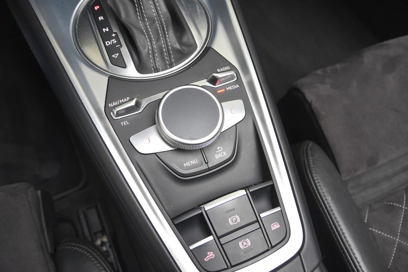 Audi TT 2.0 TFSI Quattro S-Line DSG LED Navi B&O PDC foto 23