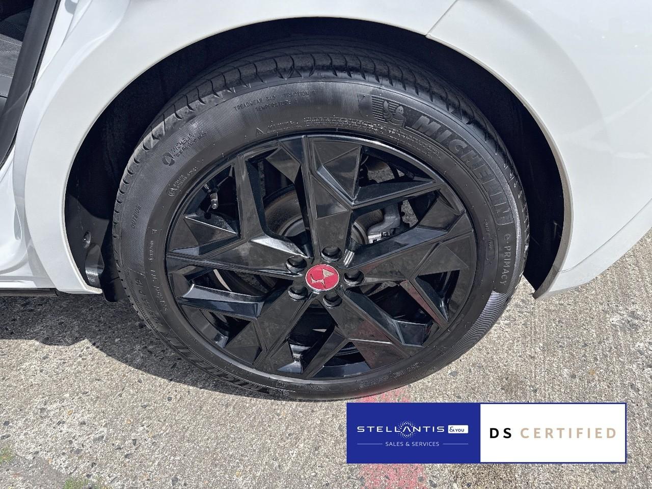 DS Automobiles DS4 4 Performance Line + PT 130 EAT