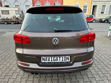 Fahrzeugabbildung Volkswagen Tiguan R-LINE 19 ZOLL  DSG NAVI XENON KAMERA