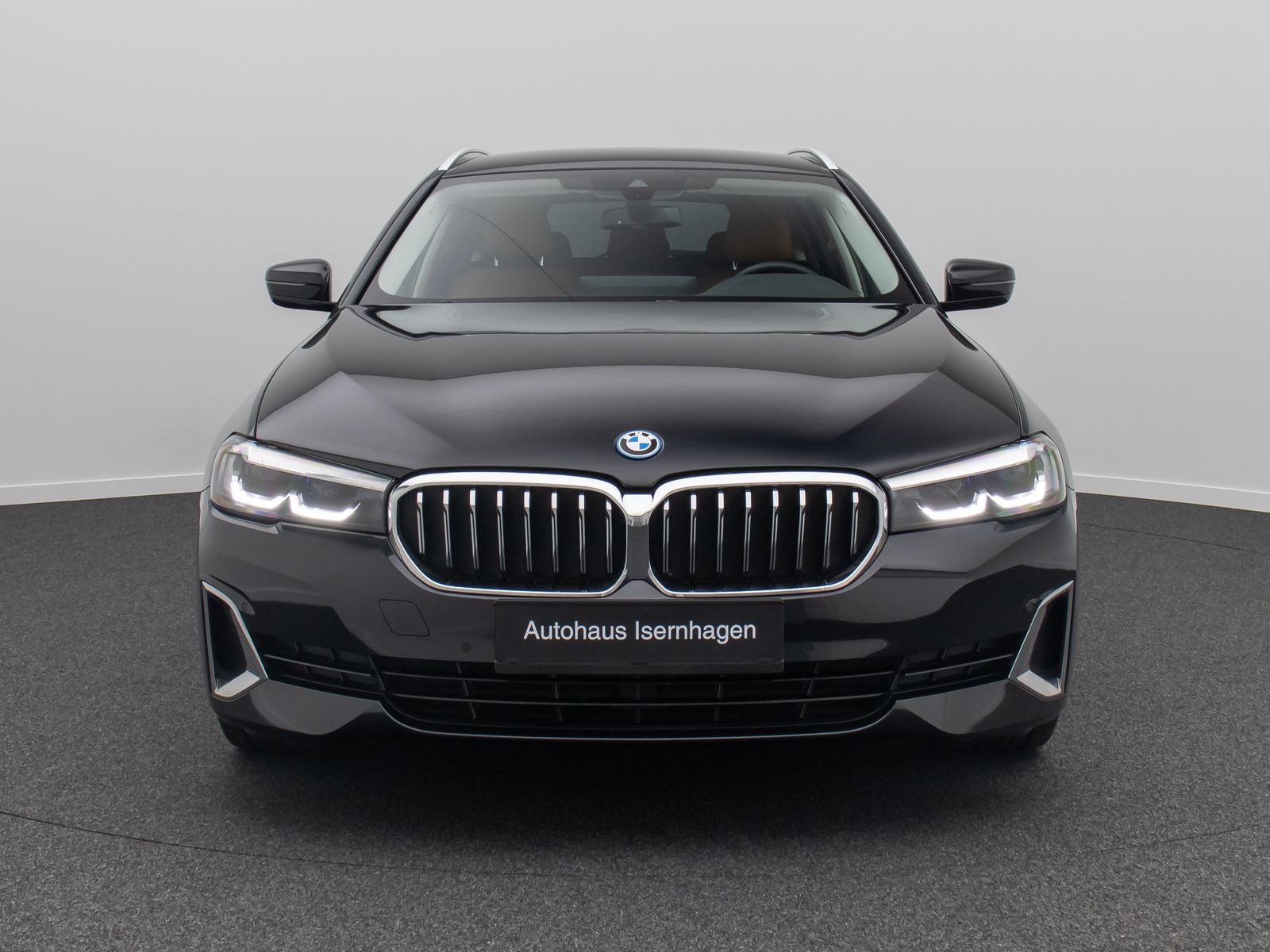 Fahrzeugabbildung BMW 530e xD Luxury Line DAB Alarm Kamera AHK 18Zoll