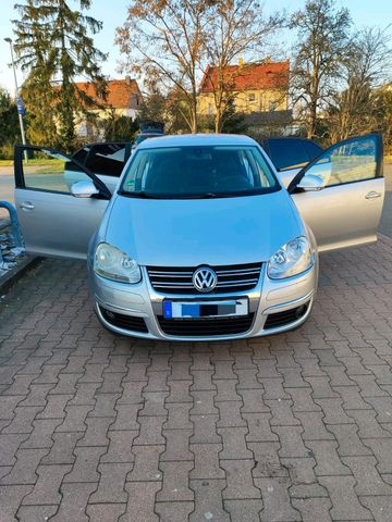 Volkswagen VW Jetta Mk5 2009 Motor 1.4 TSI mit Navi