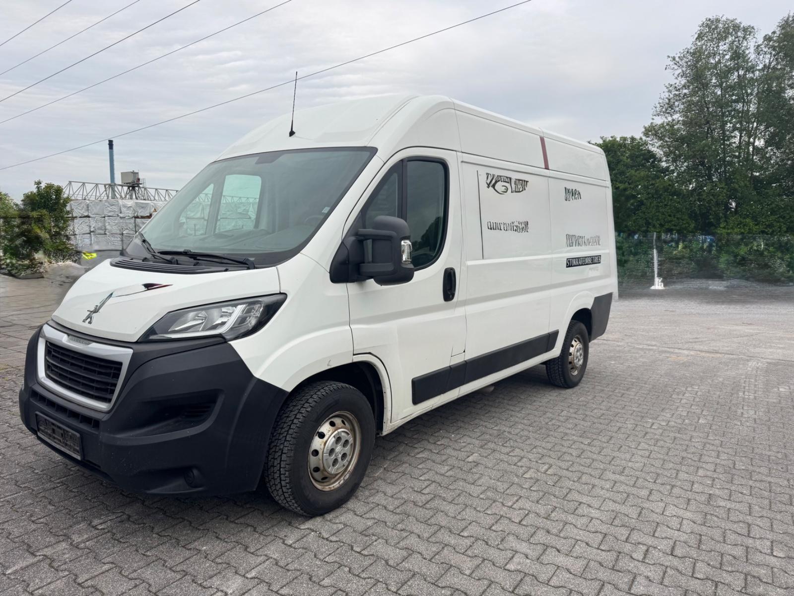 Peugeot Boxer Kasten Hochraum 333 L2H2 Pro Avantage Edit